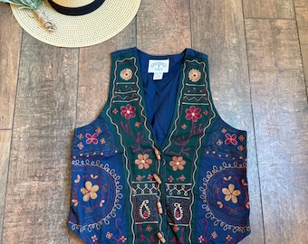 Vintage 90s Embroidered Floral Vest, 90s Floral Vest, Vintage Velvet Flower Vest,  90s Mom Vest, Vintage Floral Vest, 90s Vest,Avonlea Vest