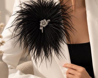 Broche en plume d'autruche noire, broche élégante en plume pour femme, broche noire raffinée