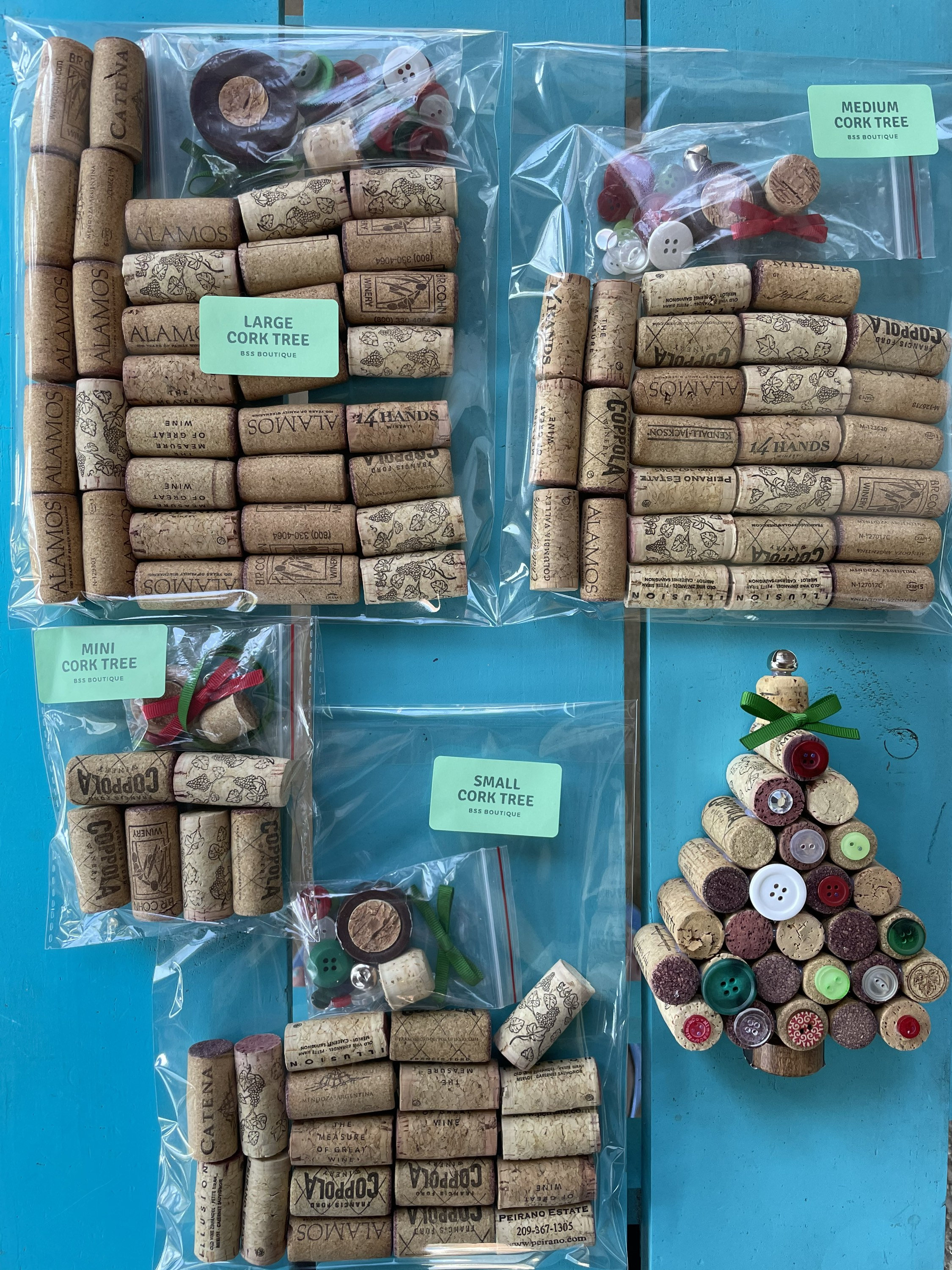 22 Creative Cork Crafts for Kids: Perfect For All Ages 11 DIY kits for Christmas Tree Upcycled Wine Cork Decoration Holiday…