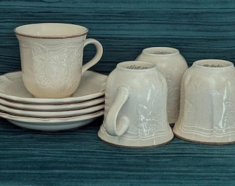 Vintage Mikasa Vanilla Ice F9901 Teacup & Saucer W/ Floral Pattern, Set Of 4