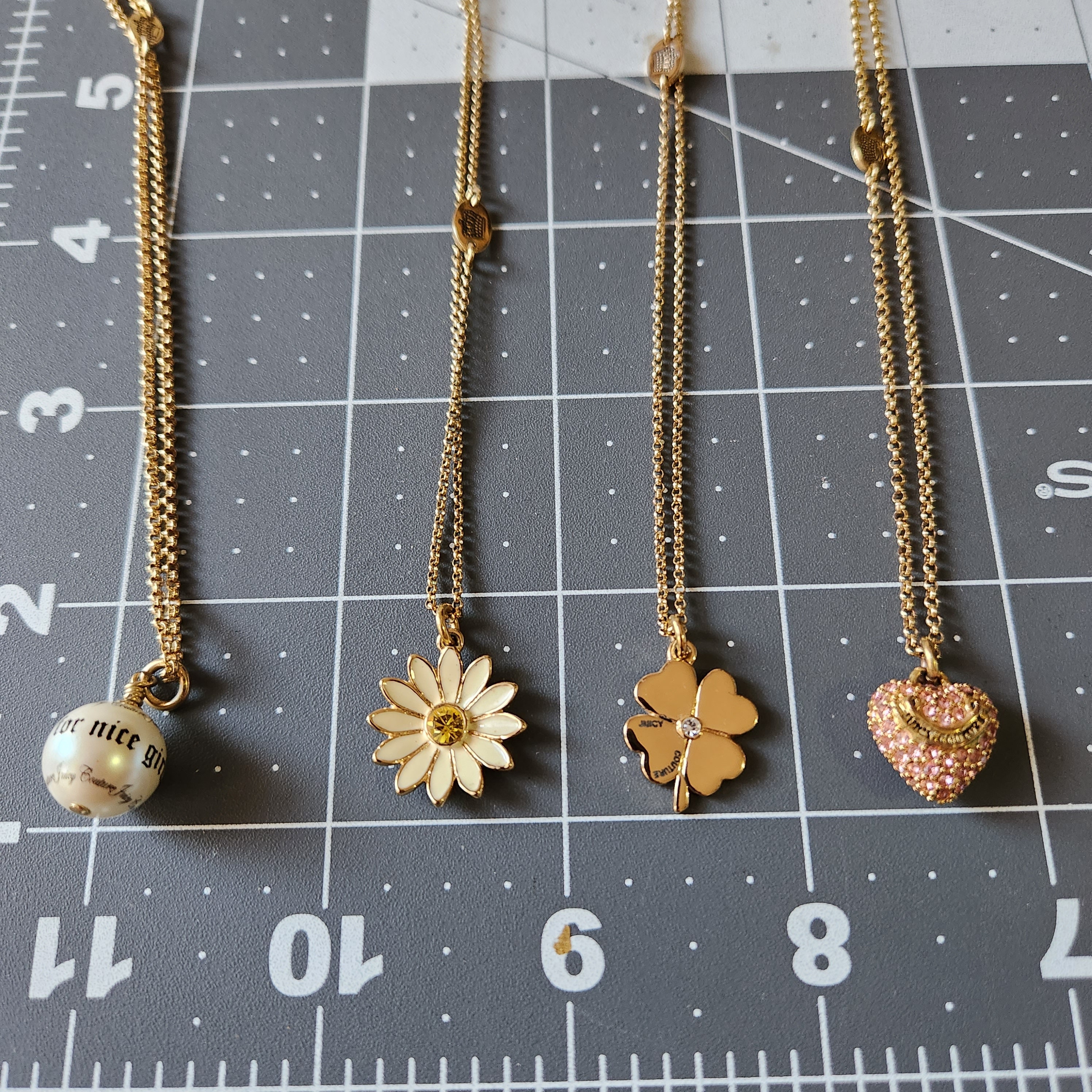 ジューシークチュール♡ハートラインストーンロゴネックレス Vintage Y2K Juicy Couture Choker Chain Rhinestones Heart J