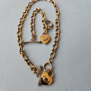Juicy Couture Necklace. Juicy Heart Logo Bracelet .Vintage Juicy Couture Heart Link Necklace. Juicy Gold ton Heart Charm Necklace Bracelet