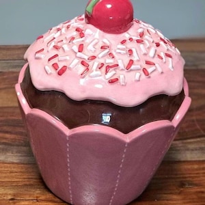 Vintage Cupcake Cookie Jar - Etsy