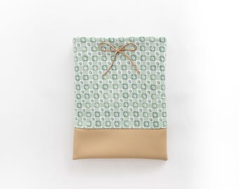 SALE! SAVE 10% (Orginally 28.00-32.00)Daisy Gingham in Green Book Sleeve or Kindle Pouch - Rifle Paper Co. - Faux Leather