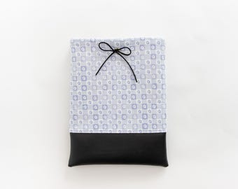 SALE! SAVE 10% (Orginally 28.00-32.00)Daisy Gingham in Periwinkle Blue Book Sleeve or Kindle Pouch - Rifle Paper Co. - Faux Leather