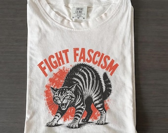 Retro protestkatt-t-shirt, bekämpa fascism grafisk t-shirt, vintage aktivisttopp