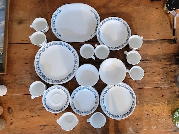 ヴィンテージ コレール オールド タウン ブルー、ブルー オニオン