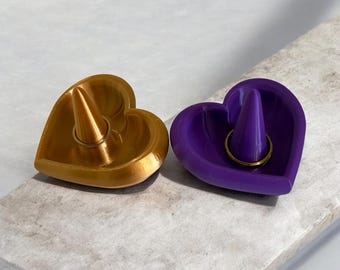 Piatto a forma di anello a forma di cuore