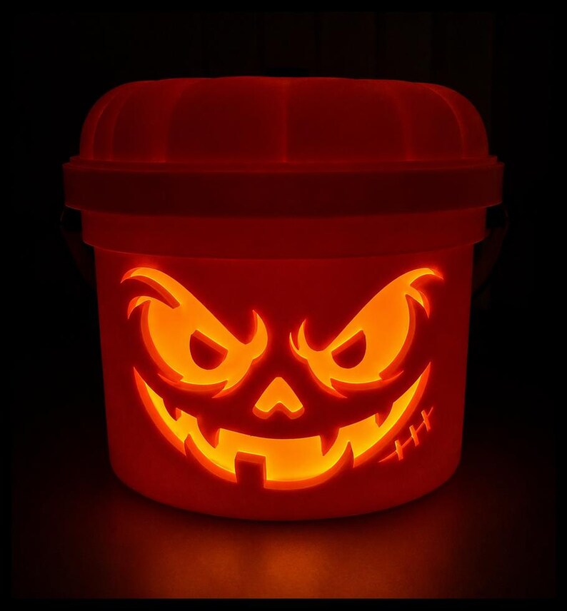 Grin Reaper | Pumpkin Halloween Light Up Bucket | Scary Halloween Decor image 2