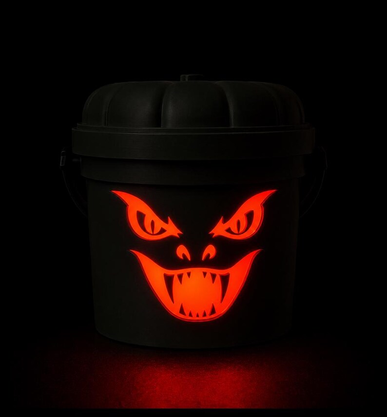 Emerald Coil | Anaconda Halloween Light Up Bucket | Scary Halloween Decor image 2