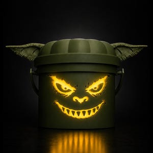 Gremlin | Gremlin Halloween Light Up Bucket | Spooky Halloween Decor image 2