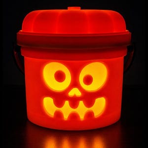 Bone Chiller | Skeleton Halloween Light Up Bucket | Scary Halloween Decor Bild 2