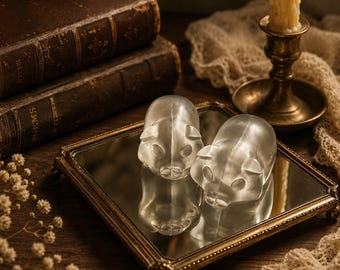 Vintage Frosted Glass Pig Figurines – Set of 2