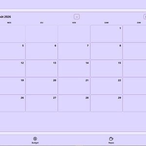 Peut inclure: Une interface de calendrier numérique pour août 2026 affichée sur un fond violet clair. La grille présente les jours numérotés de 1 à 31, avec des boutons de navigation en haut et une barre en bas contenant les icônes Calendrier, Budget, Rapport et Objectifs.