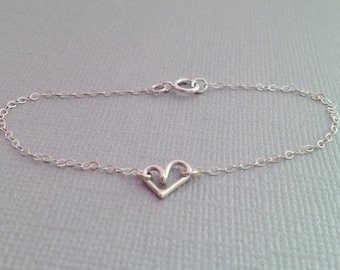 Delicate Sterling Heart bracelet - Valentines day gift - dainty heart - open heart bracelet - sterling silver small open heart bracelet