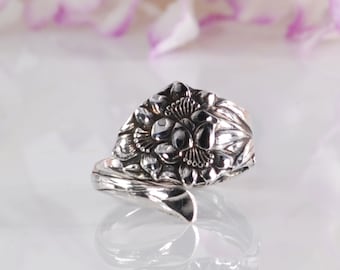 Sterling Spoon Ring, Floral Sterling Spoon Ring, 1910 Sterling Silver Spoon Ring, Vintage Ring, Sterling Silverware Jewelry  (mcfS127)
