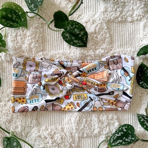 Hello Headband - Twistband - Friends - Stretchy Soft Women’s Headband