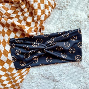 Hello Headband - Twistband - Classic Smiley - Stretchy Soft Women’s Headband