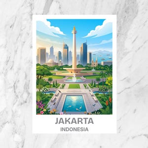 Peut inclure: Une impression d'art rectangulaire présentant une illustration colorée du Monument National de Jakarta, en Indonésie. La scène comprend un obélisque central, un bassin réfléchissant avec des carpes koï, des jardins verdoyants et une ligne d'horizon urbaine moderne sous un ciel bleu.