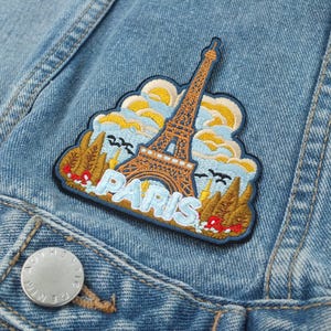 Romantisk Eiffeltornets märke Paris älskare broderad märke fransk resegåva kärlekens stad souvenir Frankrike minnessak