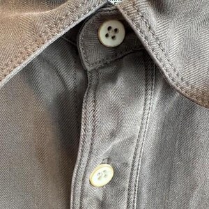 Camisa Tommy Bahama de manga larga con botones, 100% seda, color marrón, talla XLT para hombre. imagen 5