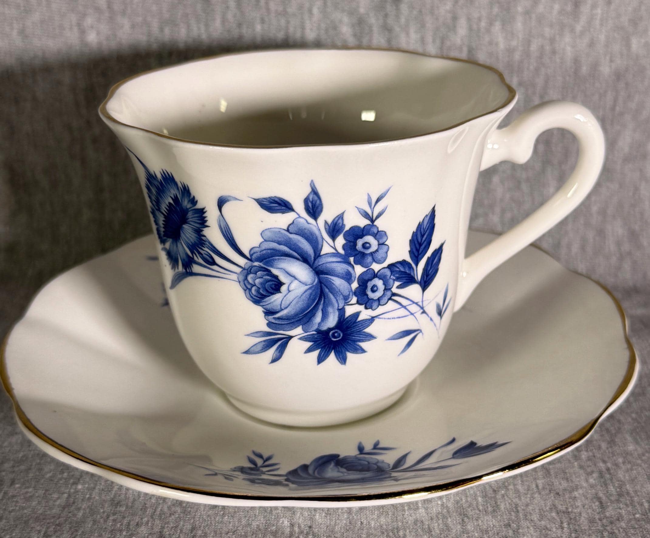 Bone China Blue Roses - Etsy
