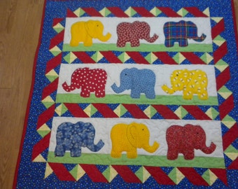 Baby quilt/ Elephants on parade