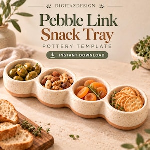 Könnte beinhalten: Ein vierteiliges Keramik-Serviertablett mit gesprenkelter cremefarbener Oberfläche, gefüllt mit Oliven, Nüssen, getrockneten Aprikosen und Crackern. Der Text lautet DIGITAZDESIGN Pebble Link Snack Tray POTTERY TEMPLATE INSTANT DOWNLOAD.