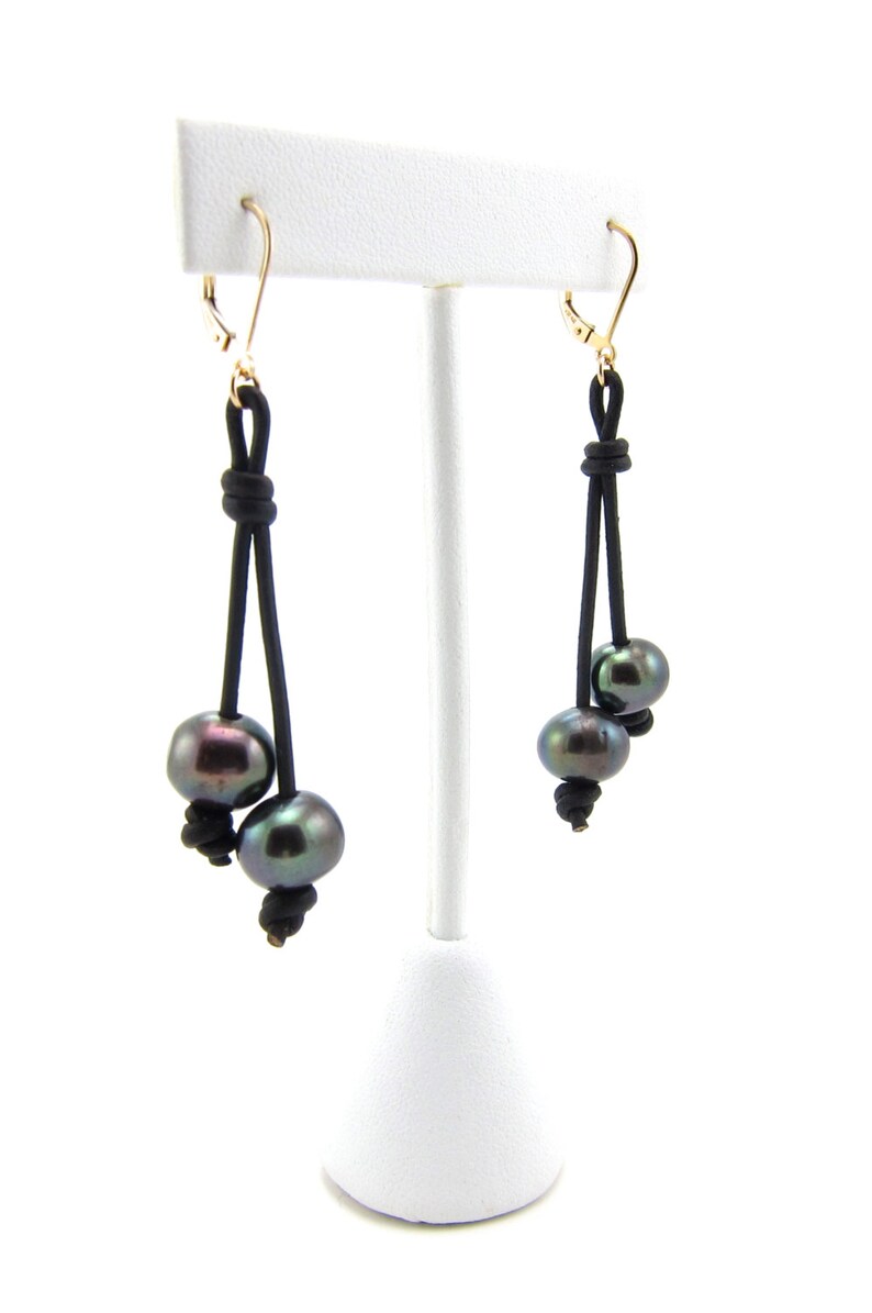 Tahitian grey pearl Leather Gold Earrings image 1