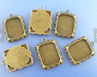 Pendants - Picture Frame Pendants - Antique Bronze  or  Antique Gold 19mm x 22mm (3/4 inches in length and  1/2 wide)- 10 pieces