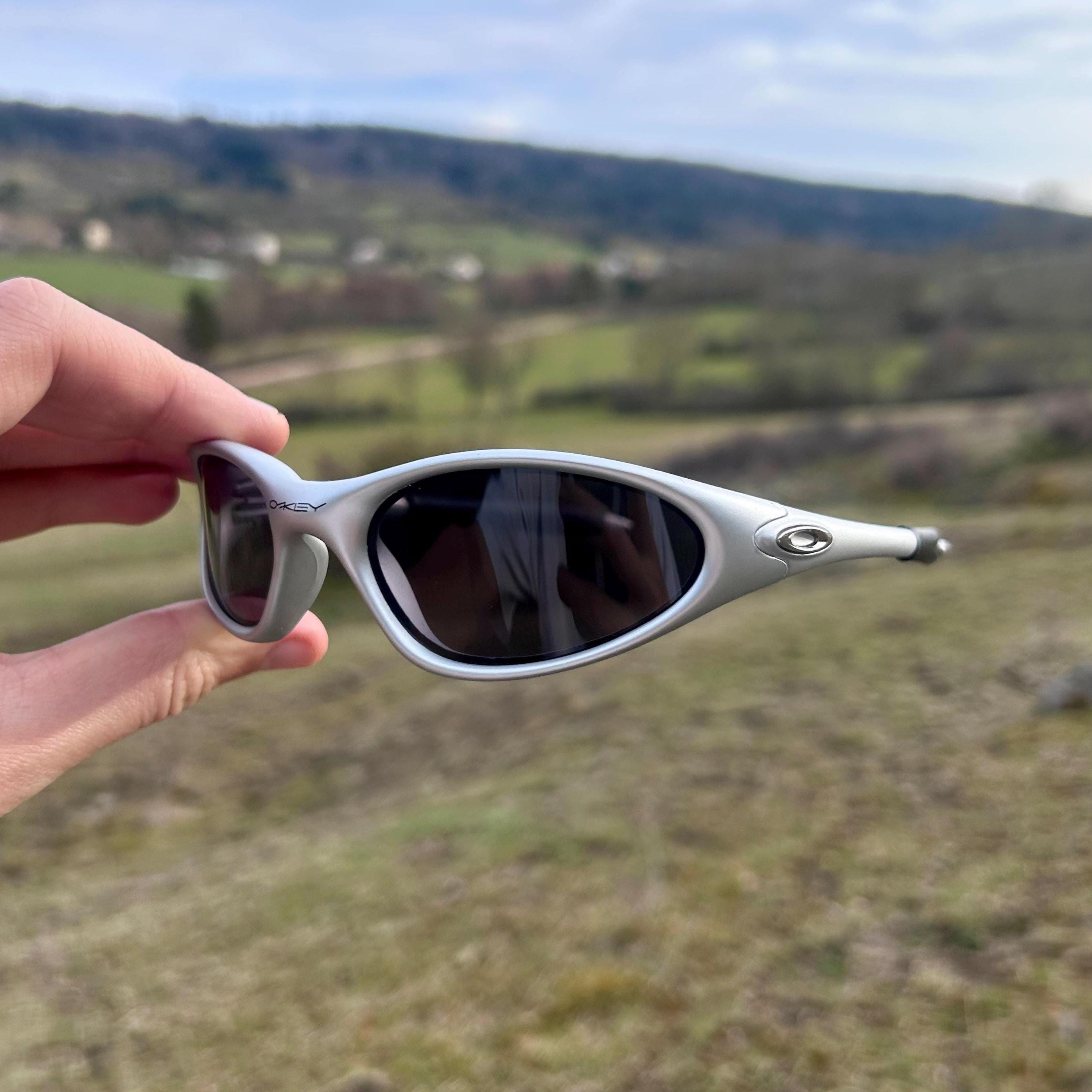 Oakley Minute 1.0 - Etsy Canada