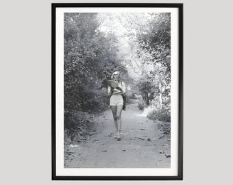 Poster di Marilyn Monroe che legge, stampa fotografica in bianco e nero, decorazione murale vintage con un'attrice di Hollywood.