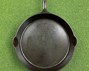 Vintage Griswold No 14 Cast Iron Skillet Large Block Logo Heat Ring 718