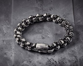 Punk Skull Bracelet for Men Stainless Steel Gothic Skull Chain Bracelet Biker Rock Jewelry Gift