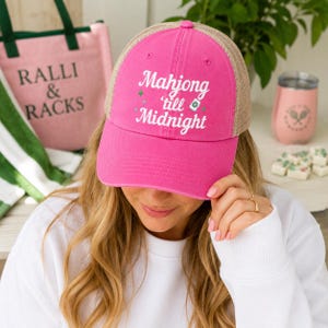 Casquette trucker rose mahjong | Casquette brodée Mahjong 'Til Midnight