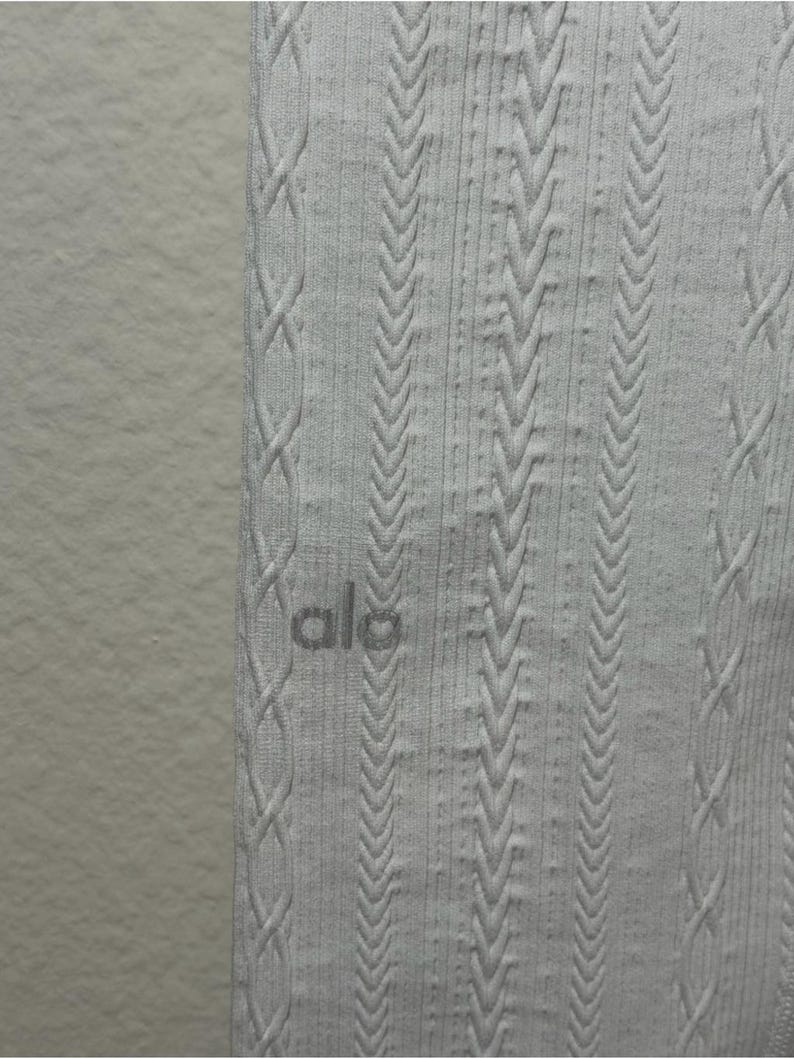 ALO Yoga White Cable-Knit High-Waist Leggings image 6