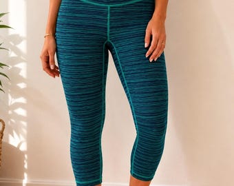 Lululemon Wunder Under Crop Size 6 Green Space Dye Luon Yoga Leggings