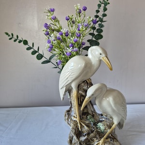 Vintage Majolica dubbele reiger vaas – Keramisch beeldje van een zilverreiger uit het midden van de 20e eeuw, A2-formaat