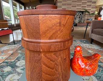 Incredible!  Large rare size Falle Uldall for Danewood teak lidded ice bucket. Retro, bold and beautiful Mid century modern piece - Denmark.