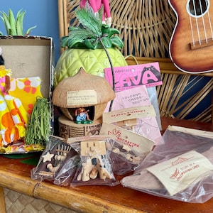 Discovered in Hawaii - eight vintage Hawaiian decoration items -  Lanakila krafts ( 1960s ), ornaments, doll, music box & educational lava.