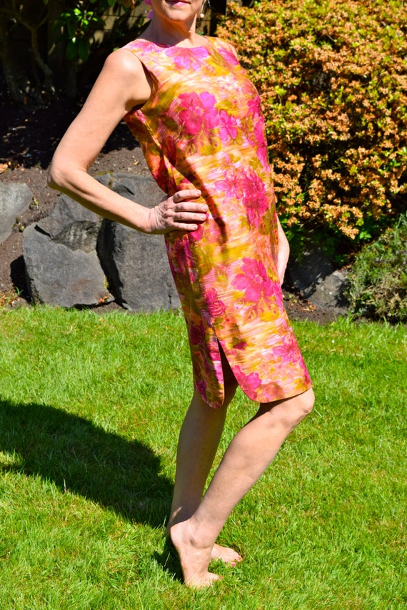 Gorgeous, fun and comfortable Hawaiian sun dress