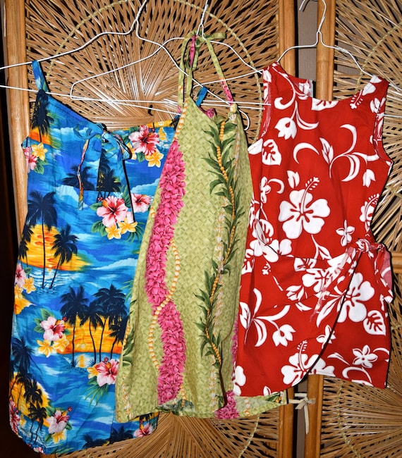 Ready for the beach! Three adorable childrens Hawa