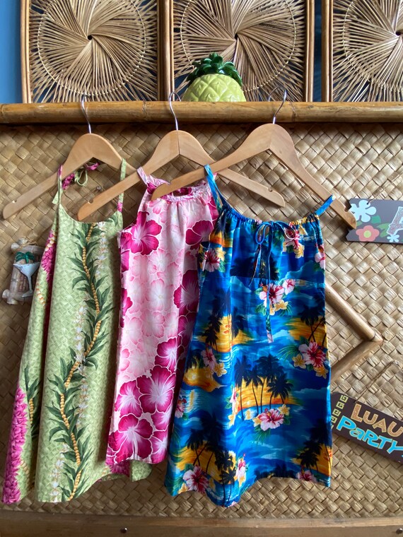 Ready for the beach! Three adorable childrens Haw… - image 1