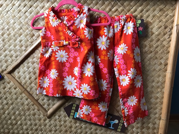 So retro, so fun! Girls groovy vintage Hawaiian d