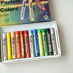 Pentel Oil Pastels Sticks, Brilliant Colors, 12 Color Artist Set Oil Pastels, Colored Oil Pastels in Original Box Set of 12 colours image 3