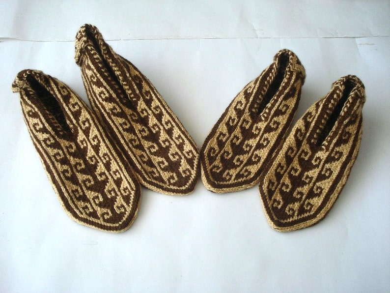 knit beige brown mens slippers, fathers day gift for men, mens shoes, mens gift ideas image 4