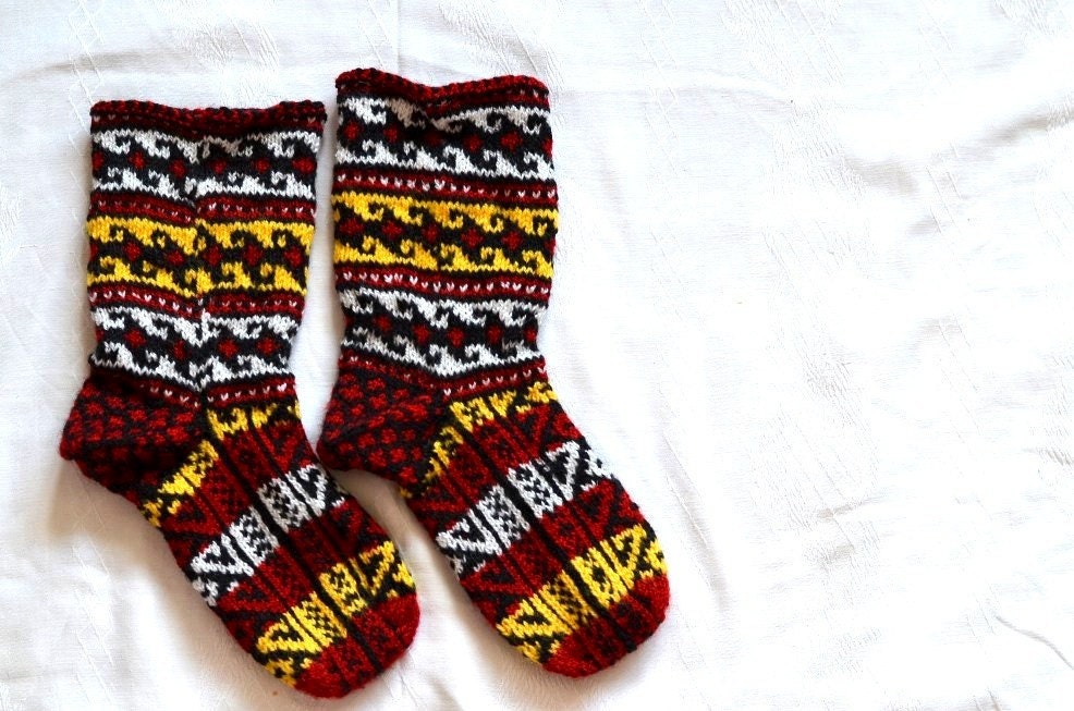 Red black yellow woman knit socks, Ethnic slippers
