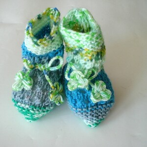 Green crochet baby socks, knit baby slippers, crochet baby booties, baby shower gifts under 10 usd