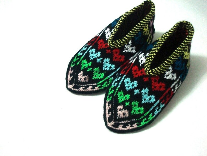 multicolor slippers womens