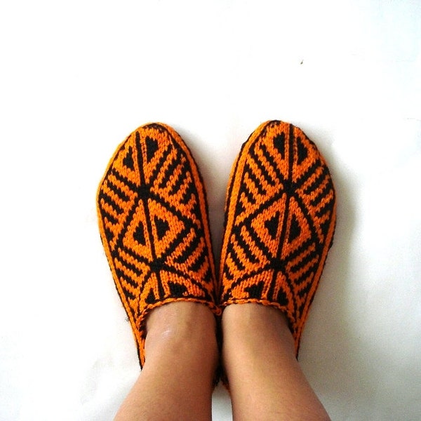 Orange Black knit girls slippers with geometric desing, Turkish Socks, knitted home shoes, womens slippers, Halloween women gifts